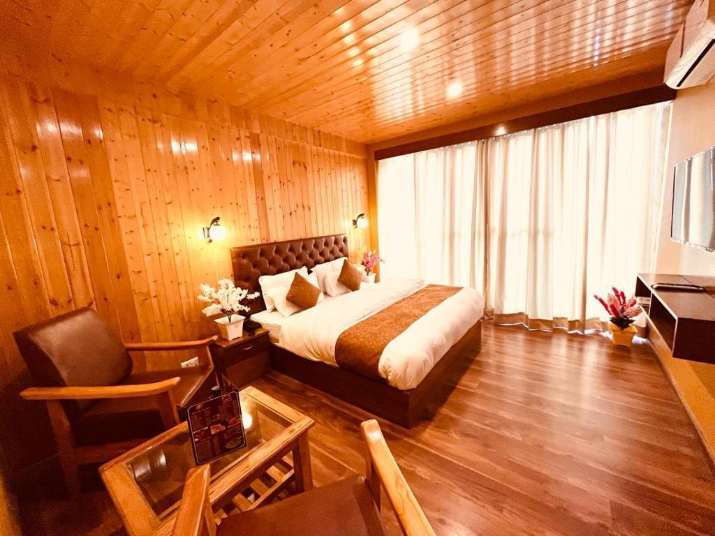 Tata Vista Resort Mall Road Manali - Centrally Heated & Air Cooled Zewnętrze zdjęcie