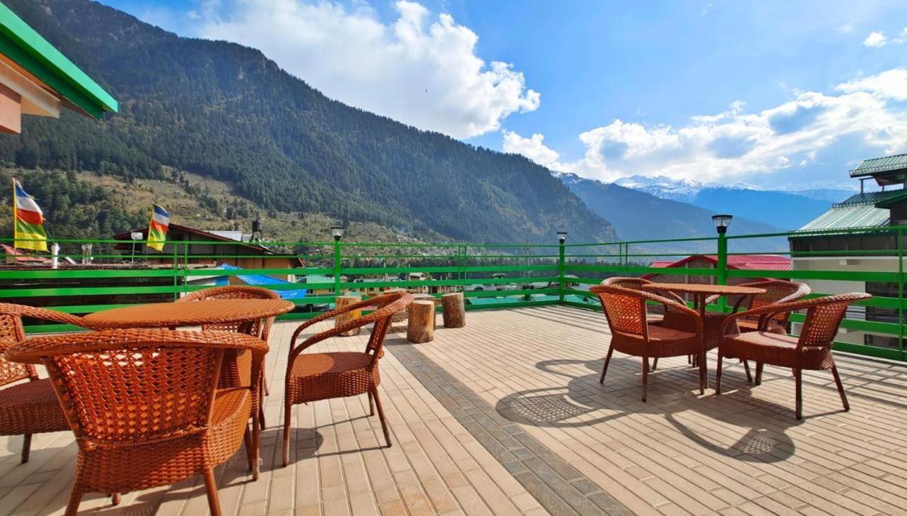 Tata Vista Resort Mall Road Manali - Centrally Heated & Air Cooled Zewnętrze zdjęcie