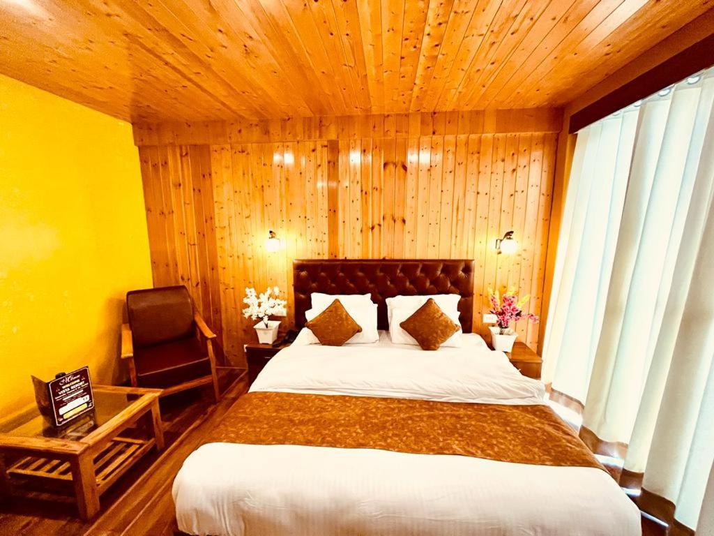 Tata Vista Resort Mall Road Manali - Centrally Heated & Air Cooled Zewnętrze zdjęcie
