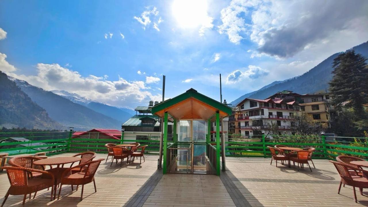 Tata Vista Resort Mall Road Manali - Centrally Heated & Air Cooled Zewnętrze zdjęcie